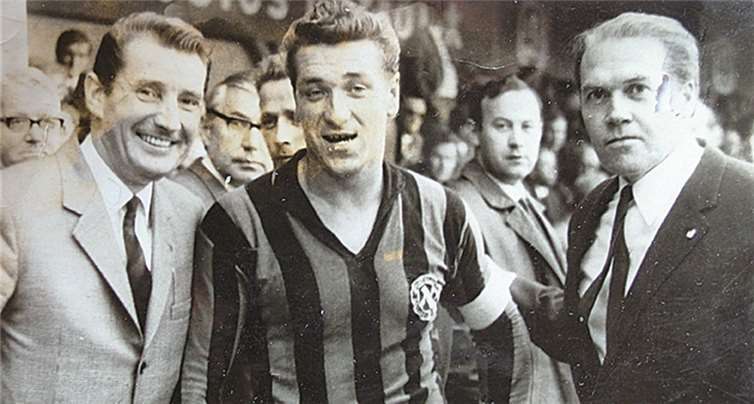 Idole unter sich: Werner Bremm (M.) und Fritz Walter (l.). privat