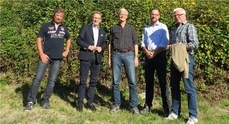 Ihnen liegt die Bedeutung und Zukunft der Isenburg als regionales Highlight, auch im Hinblick auf den Tourismus, besonders am Herzen (v.li.): 2. Vorsitzender Fred Hermann, Bundestagsabgeordneter Erwin Rüddel, 1. Vorsitzender Matthias Herzog, Geschäftsführer Christoph Kurz und Schatzmeister Kurt Kühn. privat