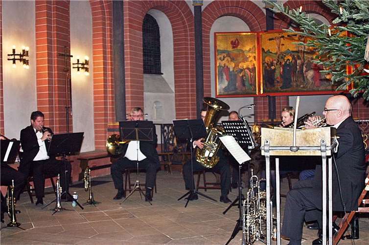 Ihr 30. Konzert gaben die Turmbläser in der Sinziger St. Peter Kirche. Längst sind die Musiker weit über die Grenzen der Stadt hinaus bekannt und beliebt. Fotos: RÜ