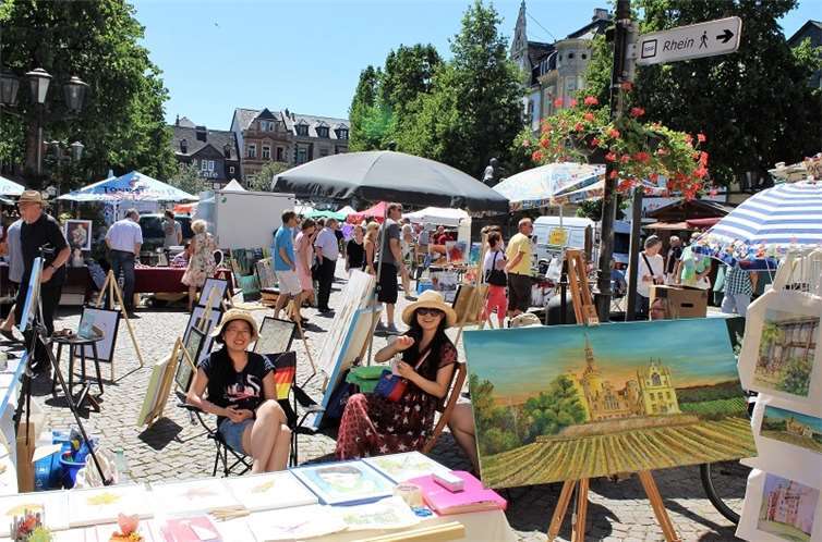Ihre selbst geschaffenen Werke können alle Kunstschaffenden aus der Region am fünften Andernacher Kunstmarkt auf dem Marktplatz präsentieren. Foto: privat