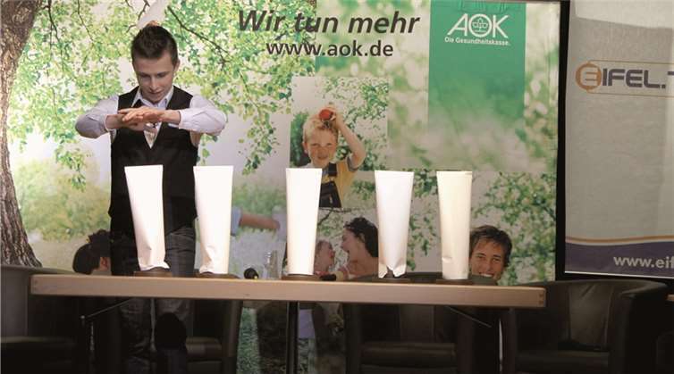 Illusionist Christoph Lombard präsentierte seine Zauberkünste.