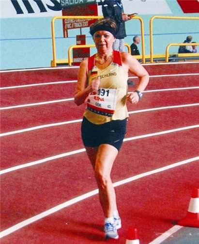 Ilona Kirchesch auf dem Weg zur Bronze-Medaille. Fotostudio San Sebastian
