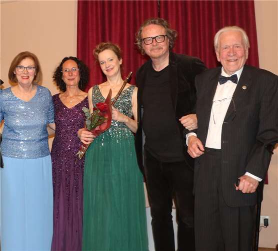 Ilse Kösling, Alexandra Tschida, Britta Bauer, Anno Saul, Gisbert Stenz. Foto: Dr. U. Bauer