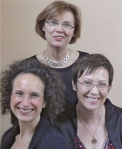 Welche Wonne, welche Freude Ilse Kösling, Ursula Löbens und Alexandra Felizitas Tschida gastieren am 22. Dezember mit einem festlichen Programm in der Recher Pfarrkirche St. Luzia. privat