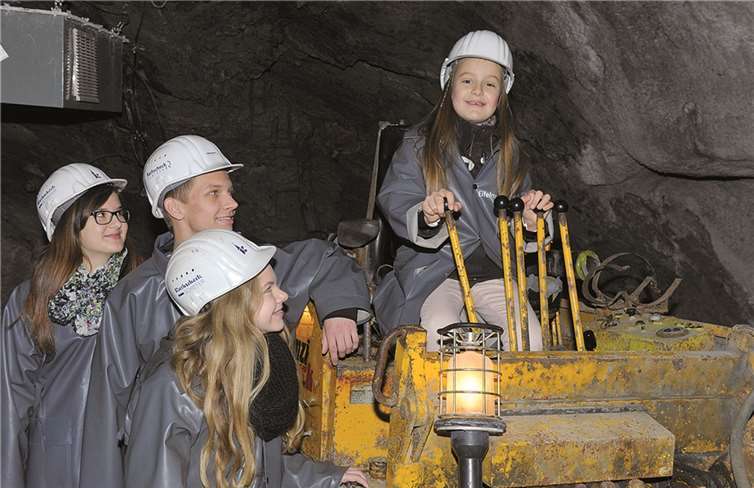 Im  340 Meter langen Stollensystem unter der Genovevaburg gibt es für die Kinder jede Menge zu entdecken. Peter Seydel
