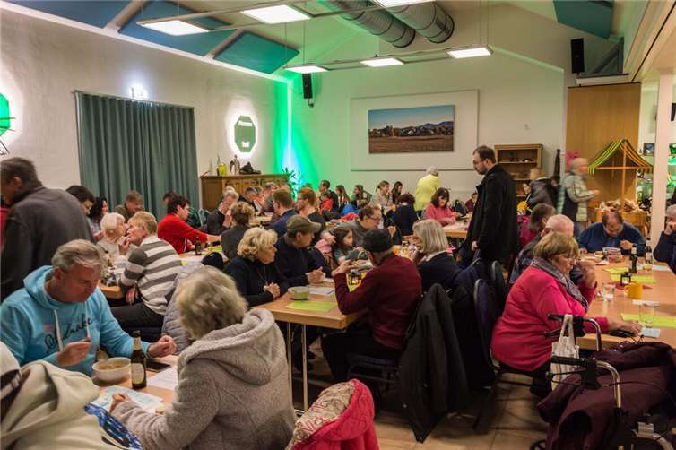 Im Anschluss an den Umzug lud der Pössemer Treff zu einem gemütlichen Beisammensein ein.