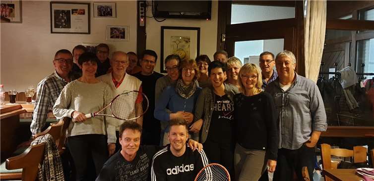 Im Anschluss trafen sich die Tennisspieler zu einem gemütlichen Jahresausklang. Foto: privat