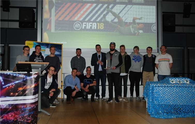 Im April veranstaltete das RAC eSports-Team ein „FIFA 18“-Turnier.Die Resonanz darauf war enorm.