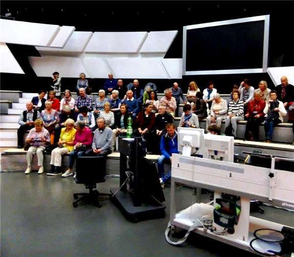 Im Aufnahmestudio bei der Sendung „ Hallo Deutschland“.