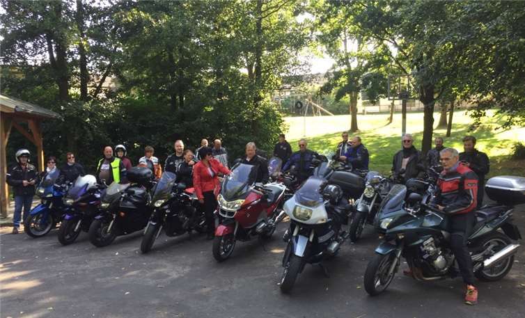 Im August starteten die Motorrad-Fahrer unter den Linkenbachern zur diesjährigen gemeinsamen Sonntagsausfahrt. privat