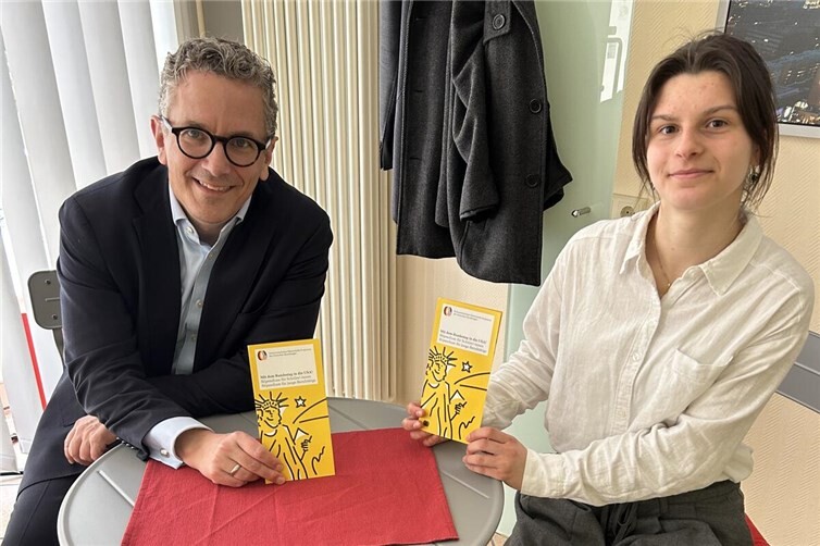 Im August wird Ada Schramm für ein Jahr in die USA reisen. Mit ihrem politischen Paten Dr. Thorsten Rudolph traf sie sich in dessen Wahlkreisbüro in Koblenz, um über den Aufenthalt zu sprechen.