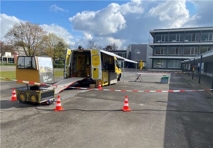 Im Bausprinter sind auf kleinstem Raum viele Berufe und Werkzeuge untergebracht. Foto: Barbarossaschule Sinzig