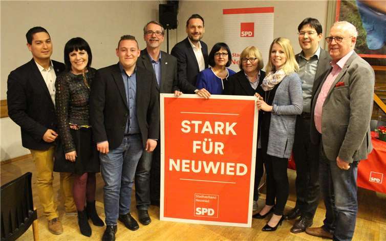 Im Beisein des rheinland-pfälzischen SPD-Generalsekretärs beschlossen die Neuwieder Sozialdemokraten ihr Programm für die anstehende Kommunalwahl. Foto: SPD-Stadtverband Neuwied