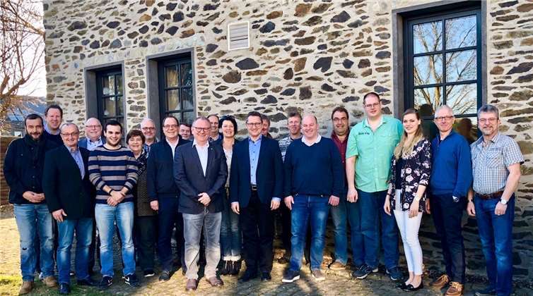 Im Bürgerhaus in Gierschnach wurden die politischen Themen auf Verbandsgemeindeebene erörtert.Foto: privat