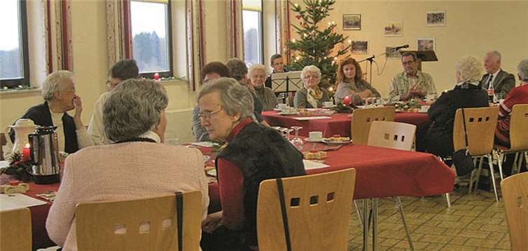 Im Bürgerhaus in Rodenbach fand die Weihnachtsfeier des VDK Puderbach Daufenbach Lautzert statt.privat