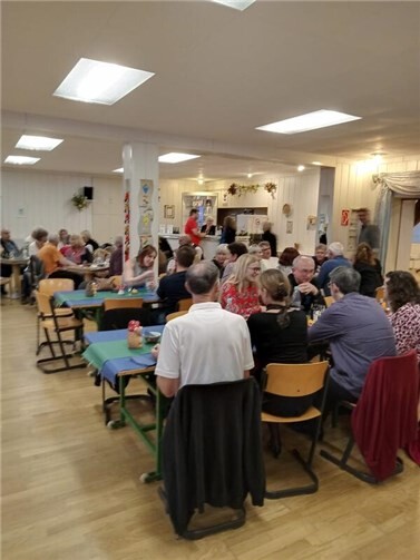 Im Clubraum sorgte eine stimmungsvolle herbstliche Dekoration für ein ansprechendes Ambiente. Fotos: privat