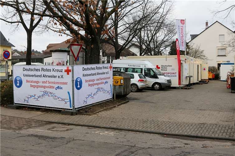 Im DRK-Servicecenter mit Begegnungsstätte Ahr, das sich schräg gegenüber der zentralen DRK-Kreisgeschäftsstelle auf dem Parkplatz an der Danziger Straße / Kreuzung Ahrweilerstraße befindet, bietet das DRK neben individuellen Beratungen auch generationenübergreifende niederschwelligen psychosoziale Gruppenangebote an.  Foto: Thorsten Trütgen