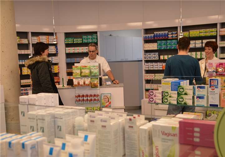 Im Erdgeschoss des „Sterngarten“ befinden sich die hell und freundlich eingerichteten Räume der „Apotheke Am Park“.