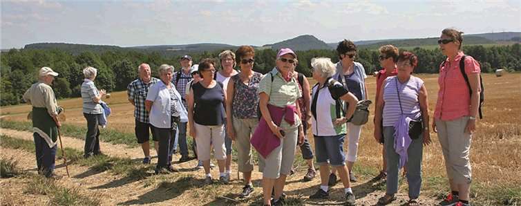 Im Feldflur hatte man einem wunderbaren Rundblick über die schöne Landschaft der Mittleren Grafschaft.