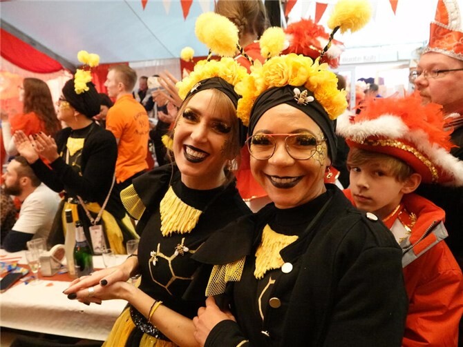 Im Festzelt am Ahrufer herrschte wie immer beste Stimmung.