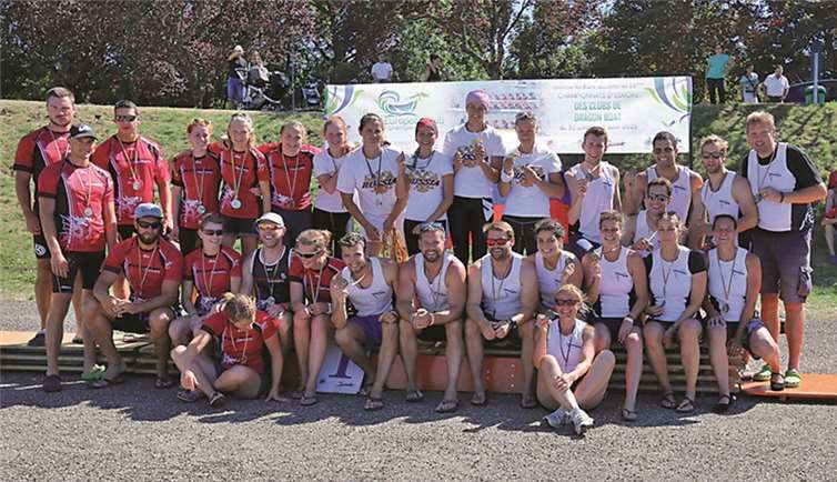 Im Finale der 500-Meter-Strecke mussten sich die „Rhenania Drachen“ nur zwei anderen Teams geschlagen geben.