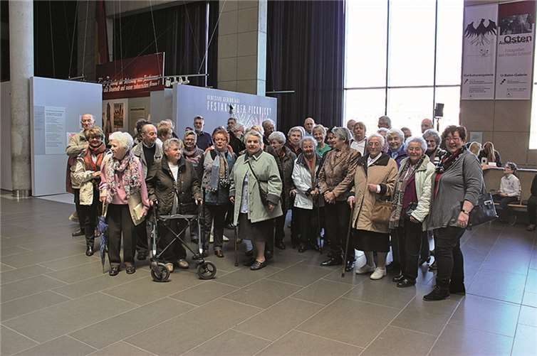 Im Foyer des Hauses der Geschichte bekam die Gruppe eine Einweisung in die aktuellen Ausstellungen. privat
