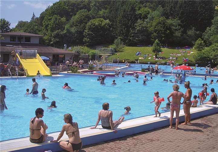 Im Freizeitbad Brohltal kommen die Großen wie die Kleinen auf ihre Kosten.privat