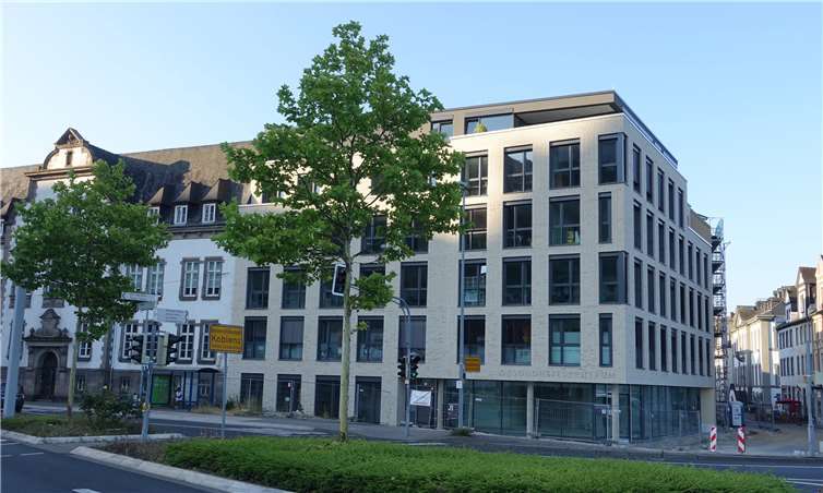 Im Gebäude sind schon mehrere Ärzte und medizinische Praxen eingezogen. privat