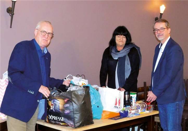 Im Gespräch mit dem Präsidiumsvorsitzenden Fredi Winter (l.) und der Vorstandsvorsitzenden Anja Jung informierte sich der Landtagsabgeordnete Sven Lefkowitz über die Arbeit der AWO. Foto: AWO Neuwied