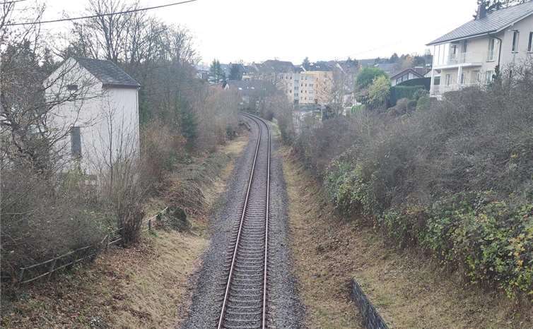 Im Haushalt 2025 ist eine Überraschung, denn eine kleine Summe wurde für die Stadt im Rahmen der weiteren Planung der Bahnhaltestelle Mayen Mitte (Bereich Finstingenstraße/AWO) eingestellt. Foto: FWM