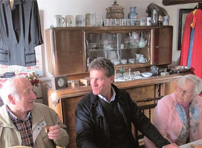 Im Heimatmuseum Horchheim: Robert Stoll, Detlef Pilger und Gisela Bättermann. privat