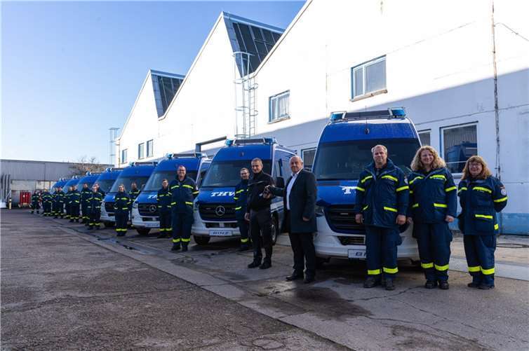 Im Jahr 2021 haben ehrenamtliche THW-Einsatzkräfte knapp 1.000 neue Fahrzeuge entgegengenommen.  Foto: THW