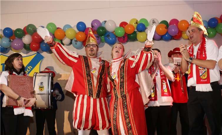 Im Jubiläumsjahr „50 Jahre Karnevalszug in Müllenbach“ und nach sechs Jahren Abstinenz haben die Müllenbacher Narren mit Tim I und Theresa I (Ehepaar Schumacher) wieder ein Prinzenpaar.