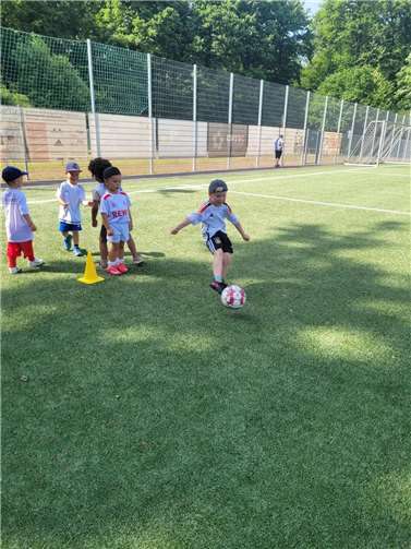 Im Juni verwandelte sich der Sportplatz des SV Alemannia Adendorf anlässlich des Weltspieltags in eine lebendige Bühne für Spiel, Bewegung und gemeinschaftliches Erleben. Foto: privat