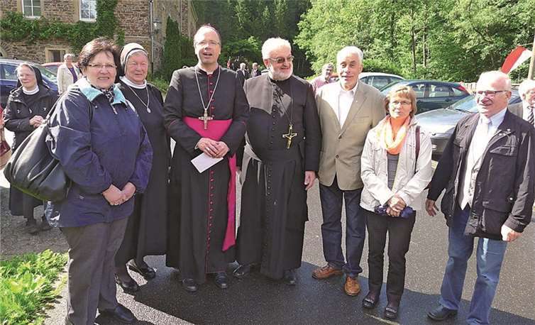 Im Kloster Maria traf die Abordnung Diözesanbischof Stephan Ackermann und Oblatenordensvorsteher Rektor P. Wolfgang Boemer. privat