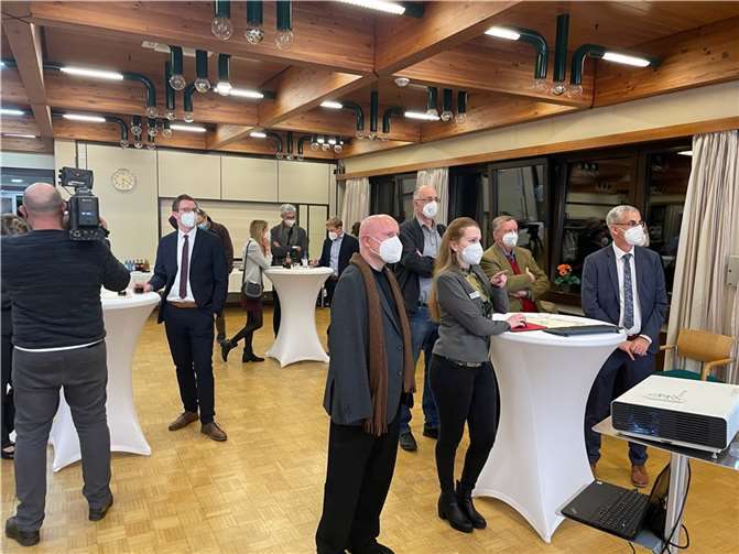 Im Kreishaus in Ahrweiler wartet man gespannt auf die Ergebnisse der Landratswahl.