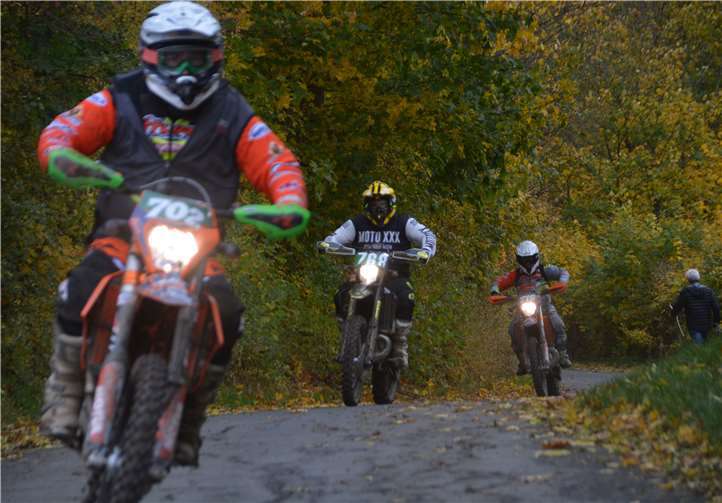 Im Kreuzwäldchen waren spannende Positionskämpfe zu sehen. Foto: BE