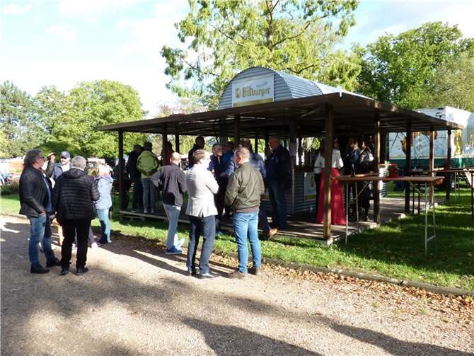 Im Kurpark liess sich die Sonne blicken. Da schmeckte das Bier gleich doppelt so...