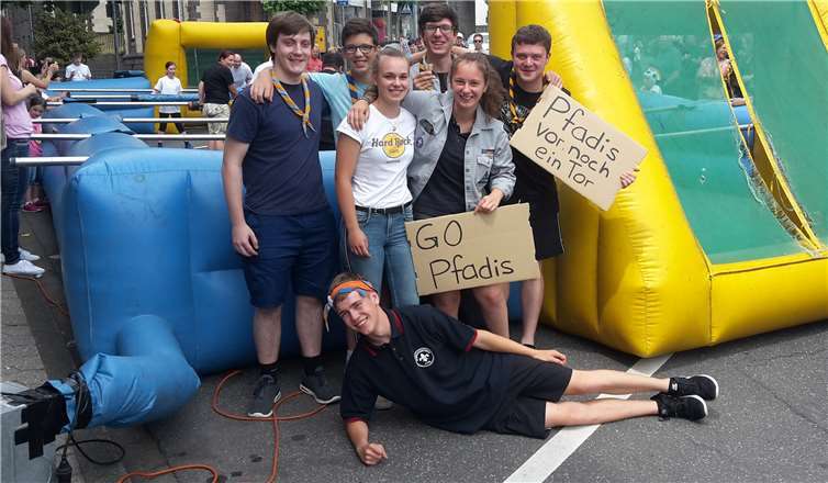 Im Lebend-Kicker-Turnier sicherten sich die „Pfadis“ den fünften Platz.privat