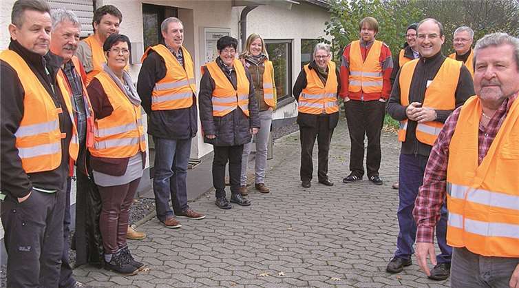 Im Leo Heuft-Haus in Mendig informierten sich die DRK-Ausbilder über den aktuellen Erste Hilfe-Leitfaden des Deutschen Roten Kreuzes.Lothar Spitzley