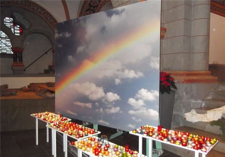 Im Mariendom findet der Gottesdienst „ich wünsche dir einen Regenbogen, der Hoffnung gibt und Brücken baut“ für die verwaisten Eltern statt.privat