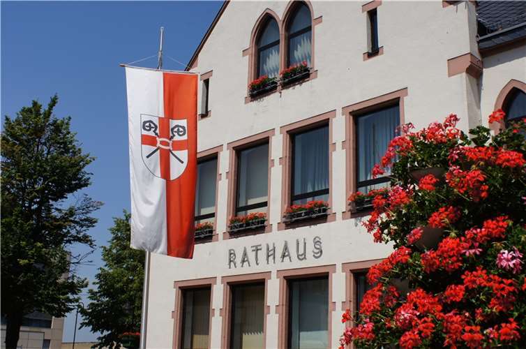 Im Mülheim-Kärlicher Rathaus scheint man mit dem Inhalt einiger Sitzungsunterlagen, die von der Verbandsgemeindeverwaltung erstellt wurden, nicht einverstanden zu sein. Die örtliche CDU vermutet, weil die fachlichen und rechtlichen Bewertungen nicht den Vorstellungen der Stadtspitze entsprechen. Foto: privat