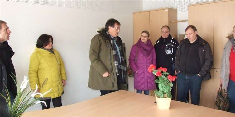 Im Musterbüro konnten sie sich ihre zukünftige Arbeitsumgebung vorstellen.