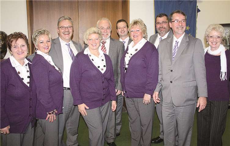 Im Neuwieder Rathaus wurde das Prinzenpaar 2013/14 von OB Roth und Protokollchefin Christa Faber begrüßt. FF