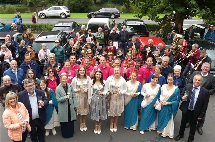 Im Ortsteil Eller wurde in Winzerkellern und Höfen an vier Festtagen die Traditionsveranstaltung „Wein & Mehr“ zum 25. Mal gefeiert. Foto: TE