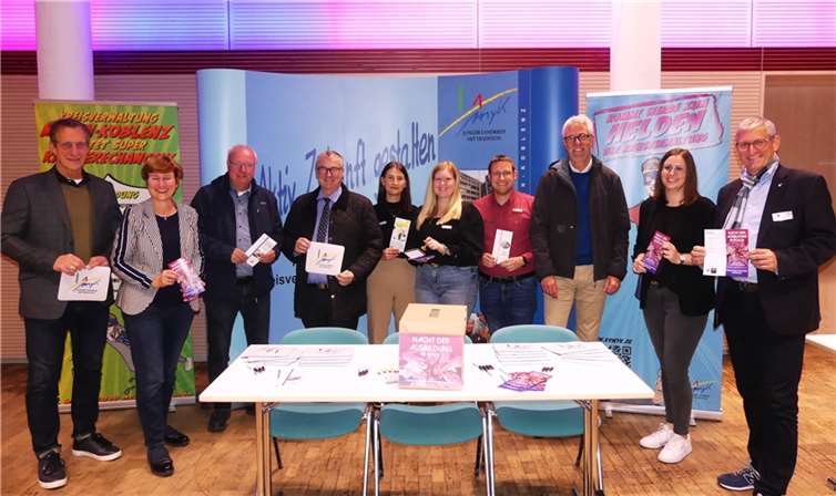 Im Polcher Forum ging auf die Initiative der Fa. Niesmann+Bischoff die erste „Nacht der Ausbildung“ mit prominenten Gästen an den Start. Fotos: TE