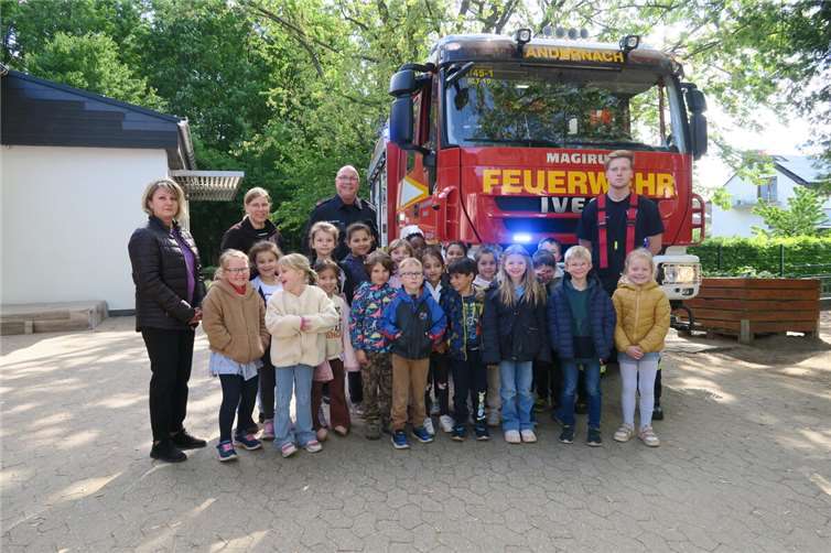 Brandschutzerziehung in der Kita St. Hedwig Andernach Im Rahmen der Brandschutztage vom 5. - 9. Mai 2025 haben die Vorschulkinder der Kita St. Hedwig, Andernach vieles über das Thema Brandschutz und das richtige Verhalten im Brandfall erfahren. Foto: privat