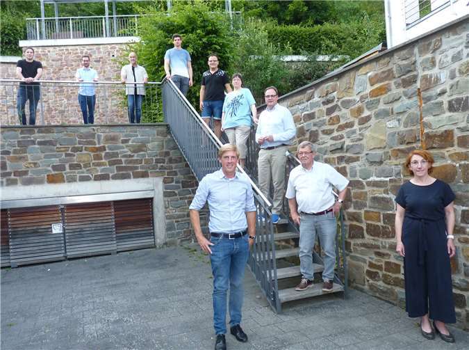 Im Rahmen der Mitgliederversammlung des SPD OV Niederzissen stellten sich die Kandidatin für die Landtagswahl 2021 (Susanne Müller - vorne rechts) und der Kandidat für die Bundestagswahl (Christoph Schmitt - vorne links) vor.Fotos: FRE