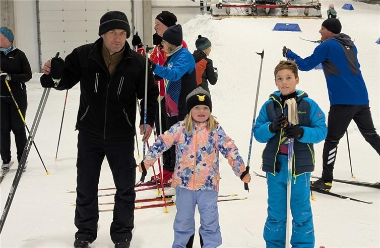 Im Rahmen der Nordic aktiv Trainingstage findet immer ein intensives Kursprogramm Erlernung von Skilanglauf in der Skating und Classictechnik für die Vereinsmitglieder und interessierte Nichtmitglieder und vor allen Dingen Familien mit Kindern statt.Fotos: Stefan Puderbach
