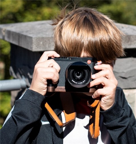 Im Rahmen des Familiendorfes und der Aktion „Jugend aktiv“ startet nun ein Fotowettbewerb unter dem Motto „Heimat ist...“. Foto: Generationenbüro der Verbandsgemeinde Adenau